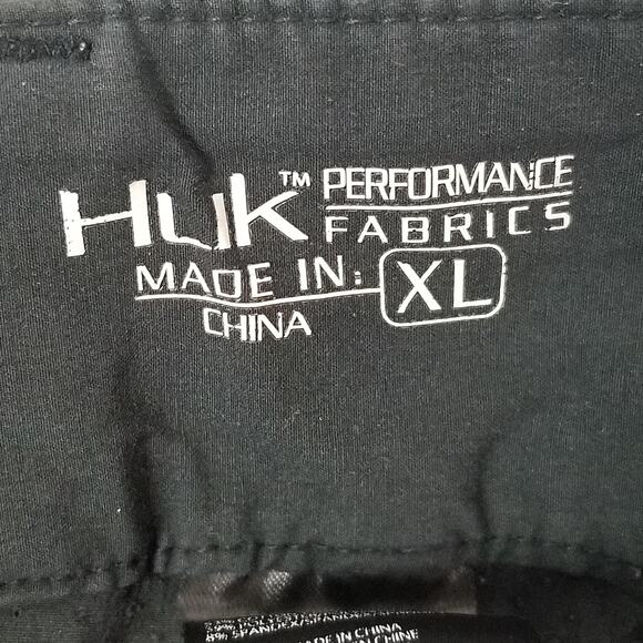 Huk Fishing Shorts Mens XL Gray Performance Quick Dry Stretch Cargo Zip Pockets - Picture 14 of 15